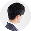 インタビュアー